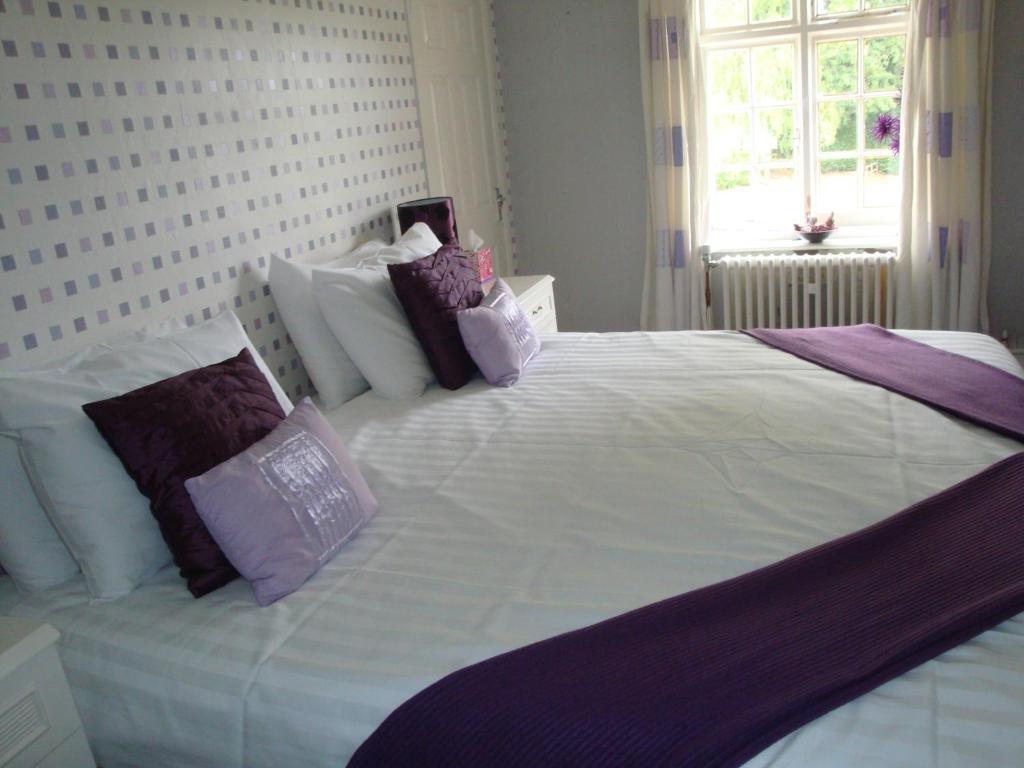 The Feathers Dersingham Room photo